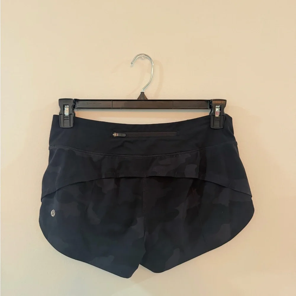 Speed Up Low-Rise Lined Short 2.5” Camo